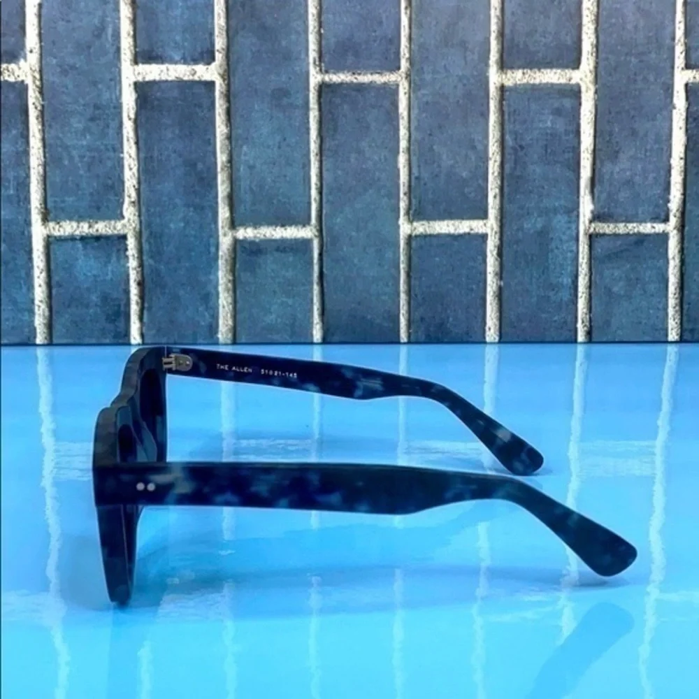 Men’s KOMONO Allen Black/Blue New Sunglasses